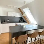 Timmenhus - Neue Im Historischen Apartment *